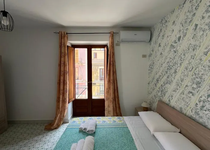 Апартаменты Window On The Sunset