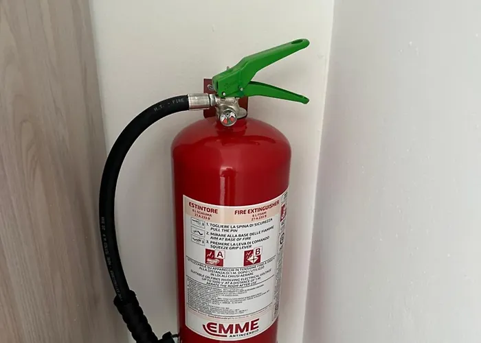 Апартаменты Window On The Sunset Чефалу