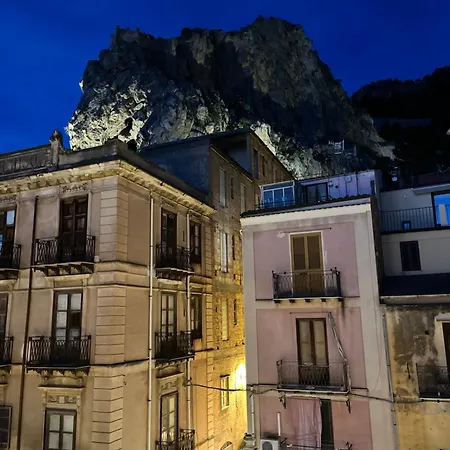 Appartement Window On The Sunset *