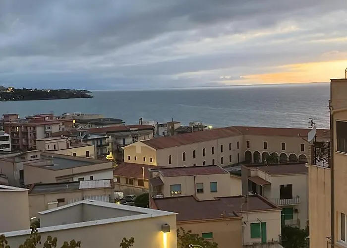 Window On The Sunset Appartement